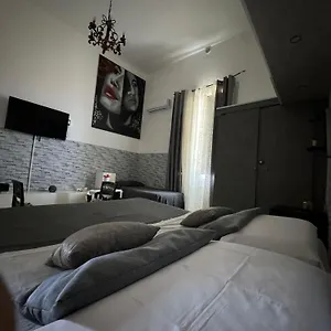 3* Bed and Breakfast Camelot